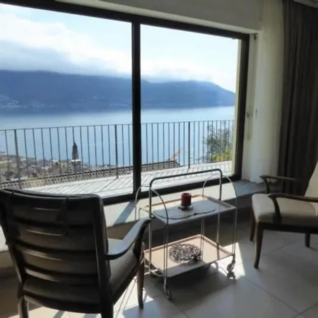 Casa Rocca Bella B Familienwohnung Ascona